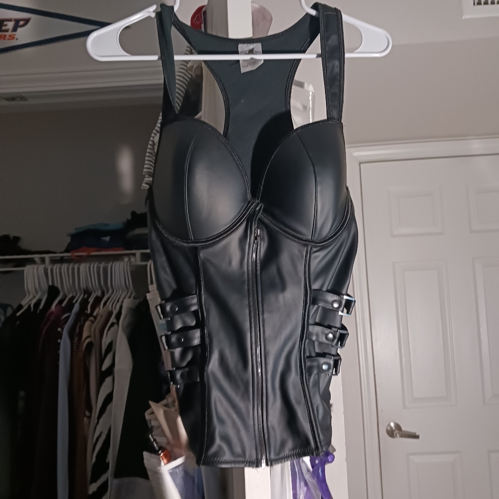 SPIRIT HALLOWEEN black corset